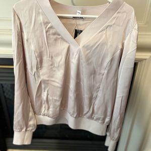 Long sleeves Gold Express Blouse.   Never worn.   With tags